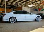 alpina-b7-biturbolangxdrivelaserdispkeypano1hand4.jpg